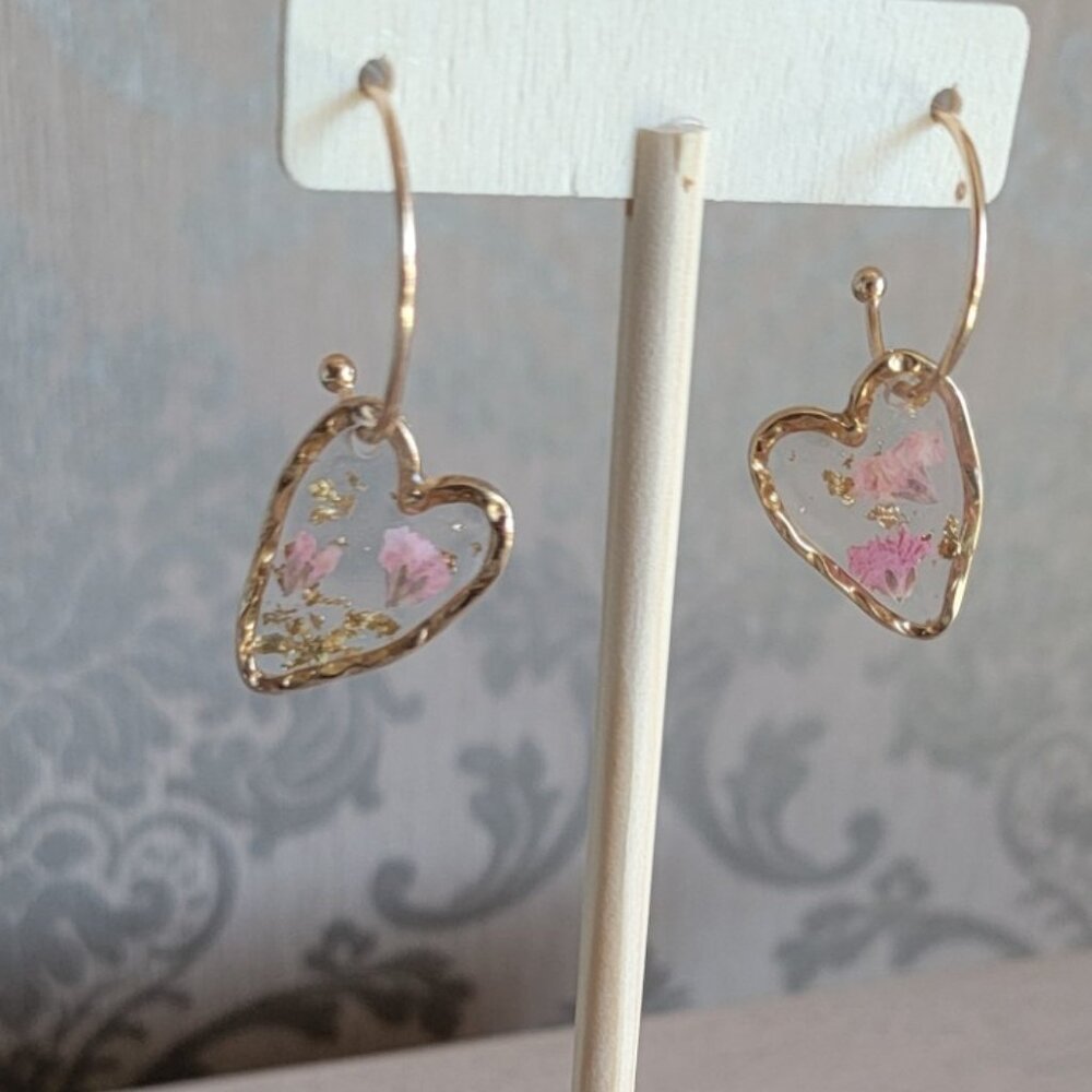 Floral Heart Earrings - Picture 3 of 3